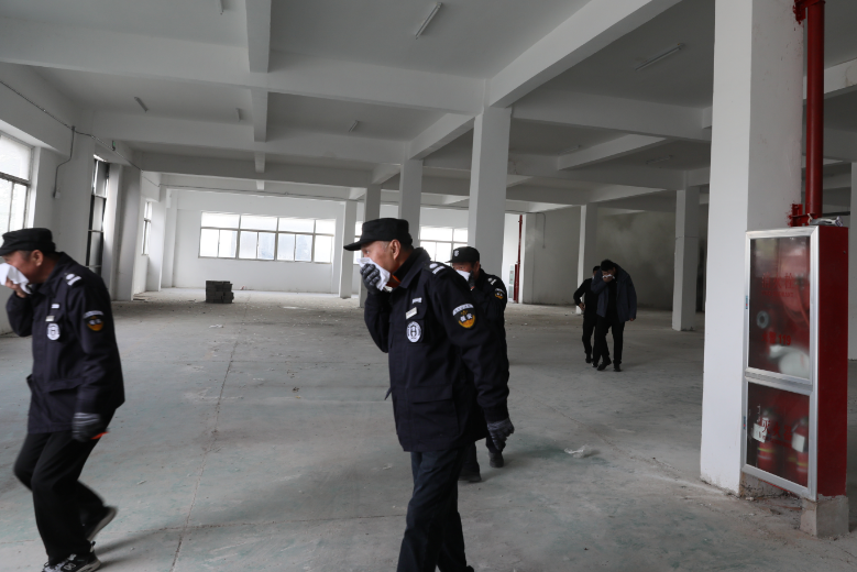 正在上傳...